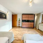Modrzejewska Apartments In The Centre Of Zakopane By Noclegi Renters